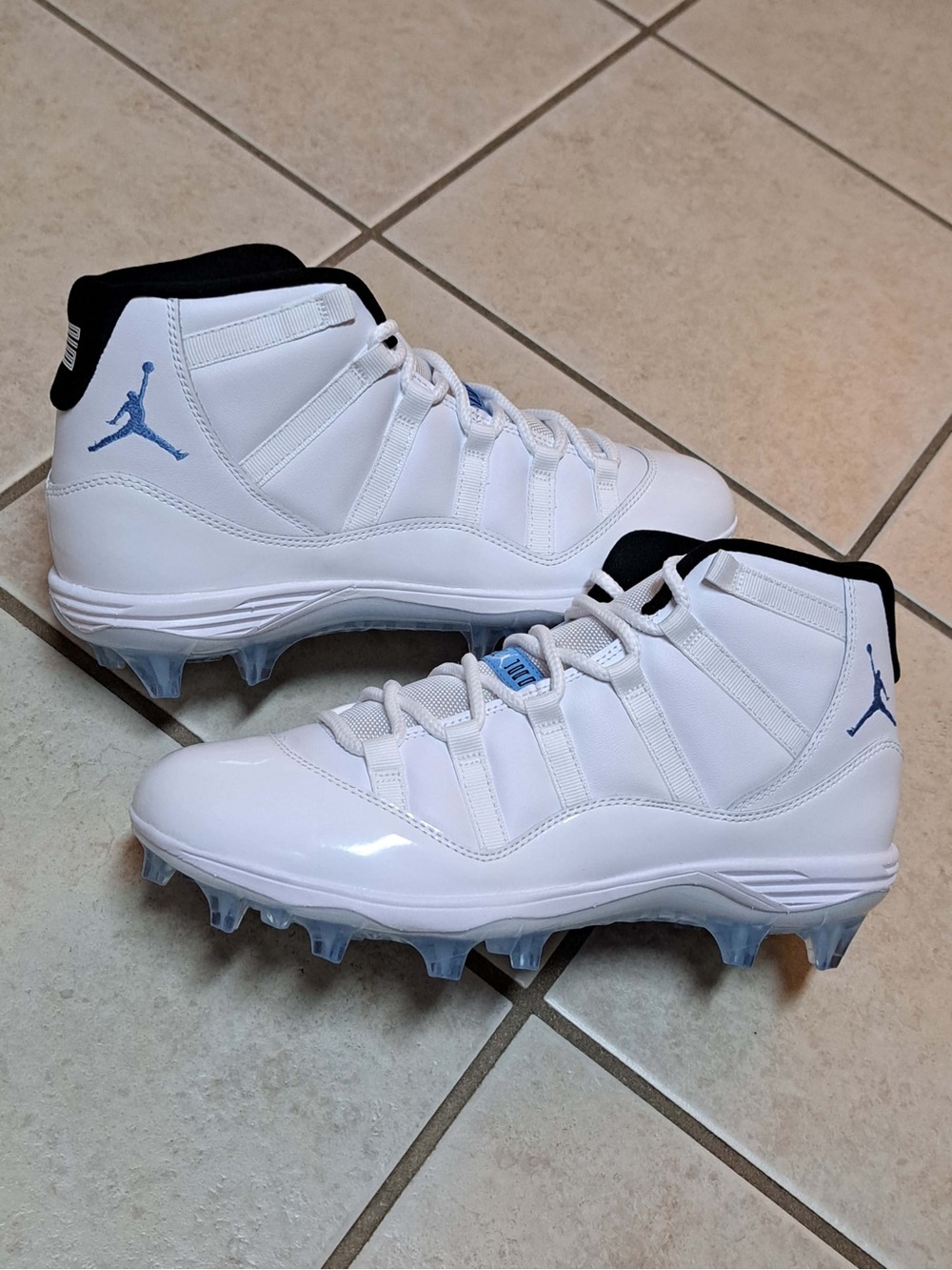 Jordan 11 Mid TD Football Cleats Legend Blue HM7324-104 Men's Size 10